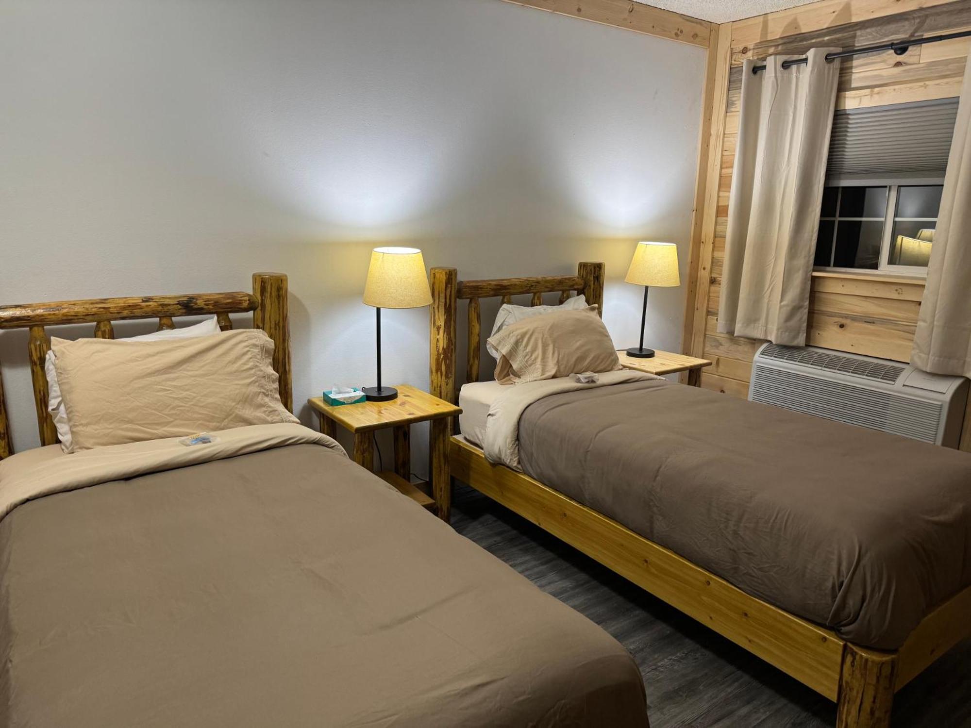 Kootenai Valley Motel Боннерс-Феррі Екстер'єр фото